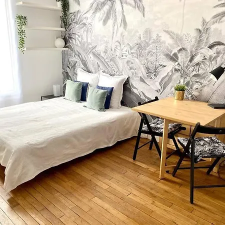 Cozy Near Montmartre Apartment Paris
