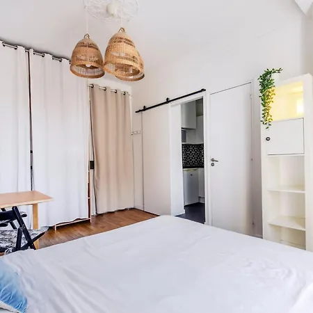 Cozy Near Montmartre 公寓 *